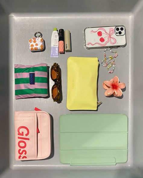 some new york moments 🍎🍸🥯 Makeup Bag Glossier, Baggu Pouch, Security Aesthetic, Tray Aesthetic, Glossier Lip, Digital Content Creator, Glossier Lip Gloss, Airport Security, Glossy Lips