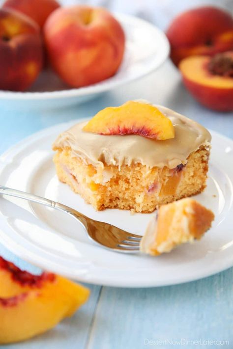 Whipped Caramel, Strawberry Jello Cake, Red Velvet Cake Roll, Brown Sugar Icing, Peach Cake Recipes, Peach Jello, Brown Sugar Peaches, Brown Sugar Frosting, Sliced Peaches