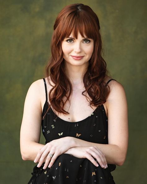 Galadriel Stineman, The Most Beautiful Celebrities, Until Dawn, October 20, Most Beautiful, Celebrities