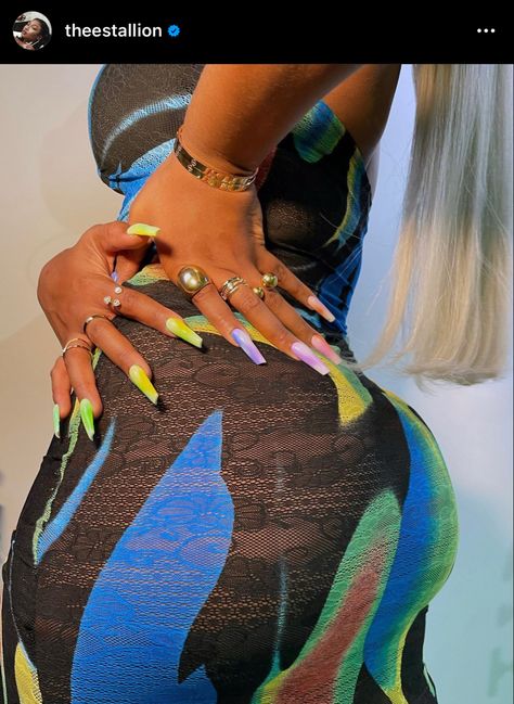 ig: thomasgourh15 Glam Photoshoot, Nail Photos, Creative Eye Makeup, Black Femininity, Girls Nails, Glam Makeup, Cute Swag Outfits, Black Nails, Best Acrylic Nails