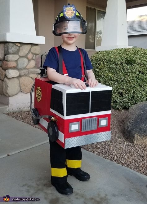 Chicago Halloween, Firefighter Costume Kids, Squash Souffle, Strawberry Ghosts, Diy Costumes For Boys, Boys Halloween Costumes Diy, Firefighter Halloween, Halloween Costumes To Make, Costume Making