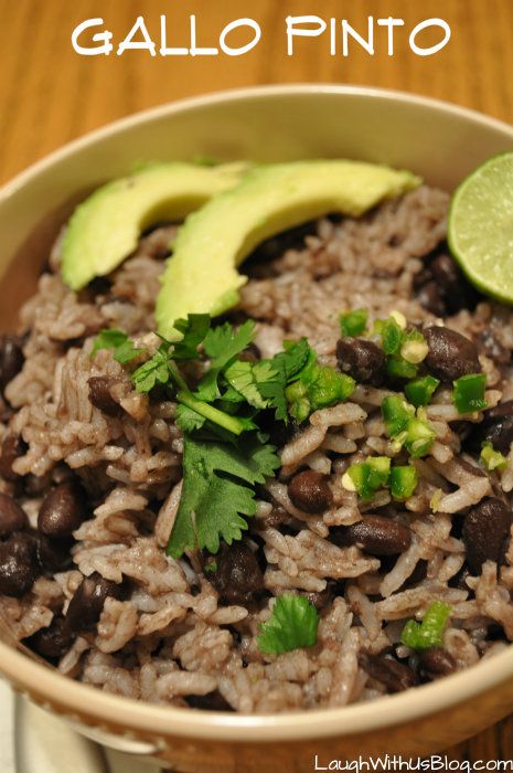 Nicaraguan Gallo Pinto (Black Beans and Rice) - sounds close to a side dish I enjoyed in Costa Rica Gallo Pinto Recipe Nicaraguan, Nicoya Costa Rica Recipes, Nicaraguan Food Recipes, Nicaraguan Recipes, Parsley Rice, Nicaraguan Food, Bacon Seasoning, Costa Rican Food, Gallo Pinto