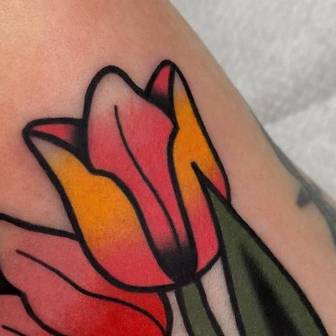 Neo Traditional Tulip Tattoo, American Traditional Tulip Tattoo, Tulip Tattoo Traditional, Flower Tattoo Styles, Bold Traditional Tattoos, New School Flower Tattoo, Tulips Tattoo, Bluebell Tattoo, Traditional Flower Tattoo