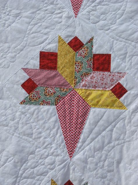 Nosegay quilt hand quilted Nosegay Quilt, Easy Hand Quilting, Hand Quilting Technique, Quilt Flowers, Floral Quilts, Hand Quilting Patterns, Quilt Blocks Easy, Quilts Vintage, Bright Quilts