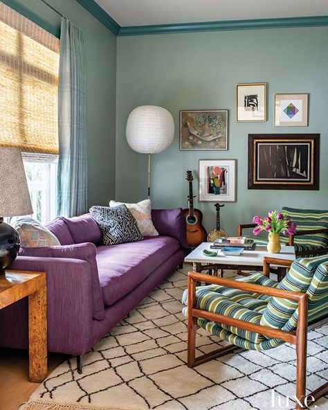 Mint and lilac living room #homedecor #interiordesign #livingroom Lilac Living Room, Purple Velvet Sofa, Monochromatic Living Room, Light Green Walls, Purple Couch, Bold Living Room, Moody Living Room, Purple Living Room, Purple Sofa