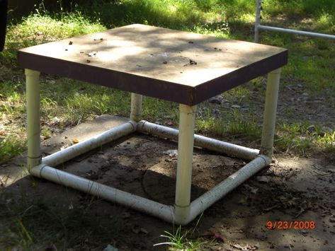 DIY Agility Equipment-(Do it yourself ideas/hints) - German Shepherd Dog Forums Dog Agility Diy, Puppy Enrichment, Dog Agility Course Diy, Do It Yourself Ideas, Puppy Playground, Dog Agility Course, Dog Training Equipment, Agility Training For Dogs, Dog Yard