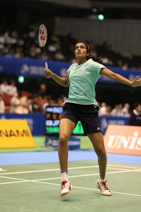 Sindhu P.V. (NANORAY 700RP) competes in the YONEX OPEN JAPAN 2013 P V Sindhu Badminton, Pv Sindhu Badminton Wallpaper, Badminton Outfit Women, Badminton Aesthetic, Badminton Outfit, Badminton Quotes, Badminton Shop, Lining Badminton, Sports Poses