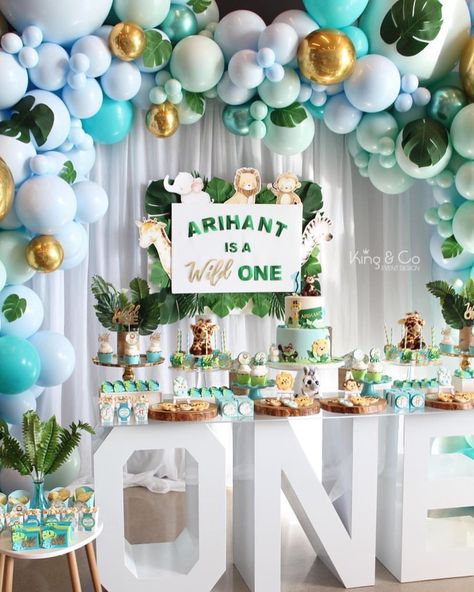 Patisserie V. Marie on Instagram: “Wild ONE! Check out this wild set up by @kingeventdesign with a 2 tiered jungle cake to match!” Wild One Dessert Table, Sweet Station, Jungle Cake, Cake Display, Sweet Table, Wild One, Cake Table, Wild Ones, Dessert Bars