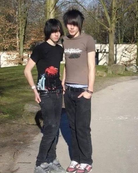 Ja I Ty, 2000s Scene, Emo Love, Scene Boys, Scene Core, 2000s Emo, Emo Aesthetic, Scene Queens, Scene Outfits