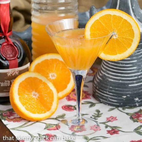 Orange Dishes, Fruit Champagne, Friday Cocktails, Peach Bellini Cocktail, Glace Fruit, Citrus Party, Mimosa Cocktail, Chicke Recipes, Brunch Inspiration