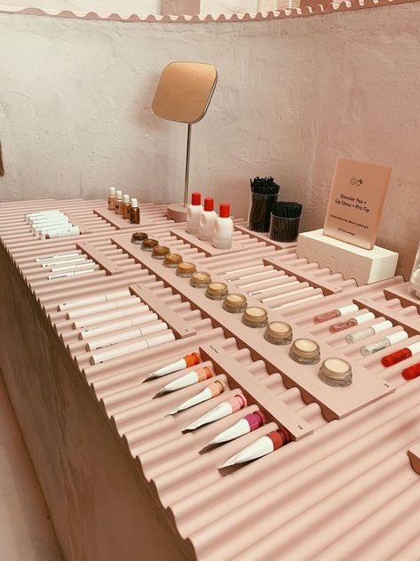 Cosmetic Retail Design, Makeup Retail Display, Glossier Store Design, Glossier Display, Glossier Store, Beauty Display, Cosmetics Display Stand, Makeup Display, Retail Space Design