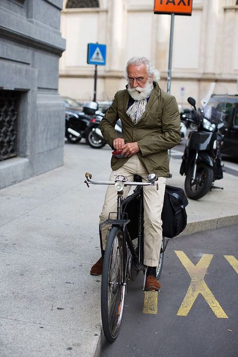 Old Man Fashion, The Sartorialist, Estilo Hipster, Stylish Man, Cycle Chic, Dapper Gentleman, Advanced Style, Sport Jacket, Sharp Dressed Man