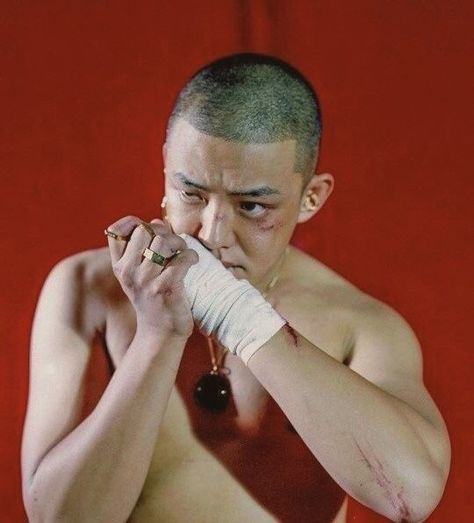 Abarai Renji, Yoo Ah In, Dazed Korea, Film World, Black Comedy, Human Reference, Human Poses Reference, Human Poses, Body Reference