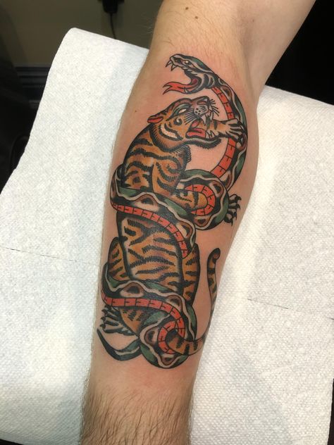 Tiger And Snake Tattoo, Tiger Snake Tattoo, Snake Traditional Tattoo, Tiger Snake, Trending Tattoos, Japanese Tattoos, Traditional Tattoo Sleeve, Vintage Flash, Sleeve Ideas