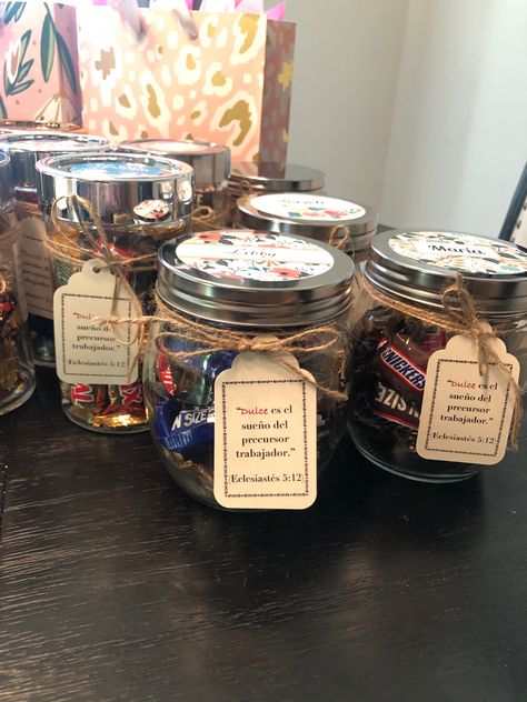 Jw Pioneer School Gift Ideas 2023, Simple Appreciation Gifts, Chocolate Jar Gift Ideas, Pioneer School Gifts Jw Spanish, Pioneer School Gifts Jw 2023, Jw Pioneer Gift Ideas, Gifts For Pioneers Jw, Pioneers Jw Gifts Ideas, Pioneer Gifts Jw Ideas Spanish