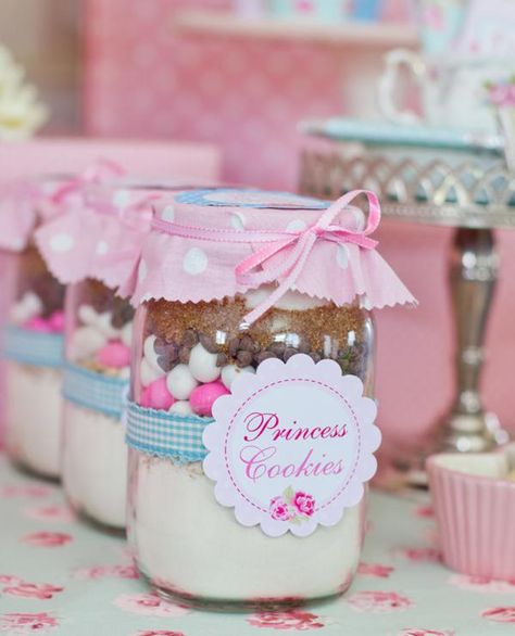 - Kara's Party Ideas Lila Party, Shabby Chic Tea Party, Chic Birthday Party, Shabby Chic Birthday, Princess Cookies, Chic Birthday, Princess Tea Party, Princess Theme Party, Baby Shower Princess