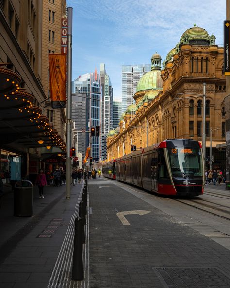 📷 Saturday afternoon in the Sydney CBD📍Sydney, New South Wales, Australia 📸 Nikon ZF and Nikkor 35mm f/1.8 lens. . #photography #australia #sydney #sydneyphotography #australianphotographer #sydney #chasethelight #light #nikoncreators #mynikonlife #nikonzf Sydney Suburbs, Sydney Architecture, Sydney Apartment, City Sydney, Sydney Photography, Sydney Travel, Lens Photography, Sydney City, Australia Sydney