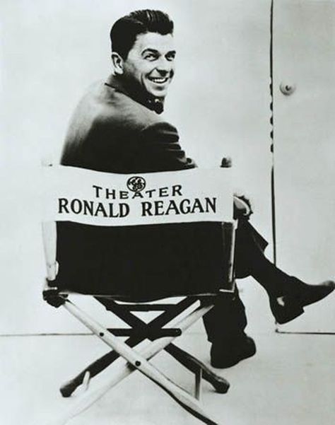 Look at These Pictures of Ronald Reagan from throughout His Life: In the Limelight Ronald Reagan Actor, Nancy Reagan, Presidential Libraries, Jimmy Carter, Western Movie, Ronald Reagan, American Presidents, General Electric, Us Presidents