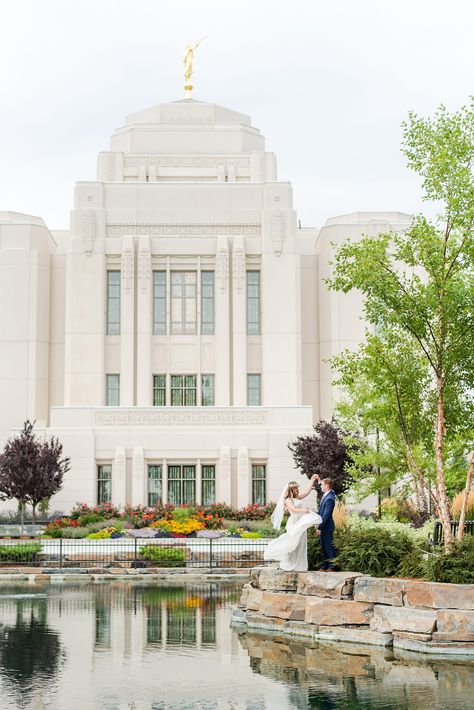 Meridian Temple, Blush Color Scheme, Wedding Party Pictures, Photos For Wedding, Summer Wedding Ceremony, Nevada Wedding, Meridian Idaho, Navy And Blush, Lds Wedding