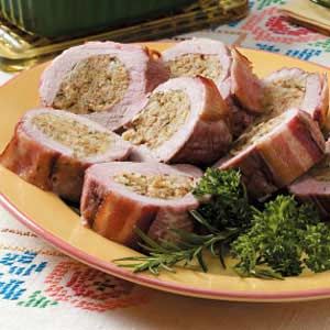 Tender Stuffed Pork Tenderloin  One of my go-to recipes.  Only I use Stove Top and not bother with making my own stuffing. Pork Tenderloins, Stuffed Pork, Ww Points, Tenderloin Recipes, Pork Tenderloin Recipes, Stuffed Pork Tenderloin, How To Cook Sausage, Mary Ann, Roast Recipes