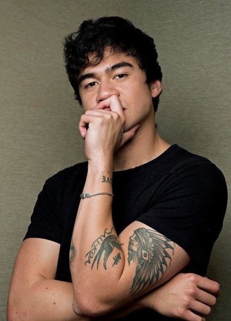 Calum 5sos, Calum Thomas Hood, Five Seconds Of Summer, Calum Hood, 1d And 5sos, Second Of Summer, 5 Seconds Of Summer, 5 Seconds, Pretty Men