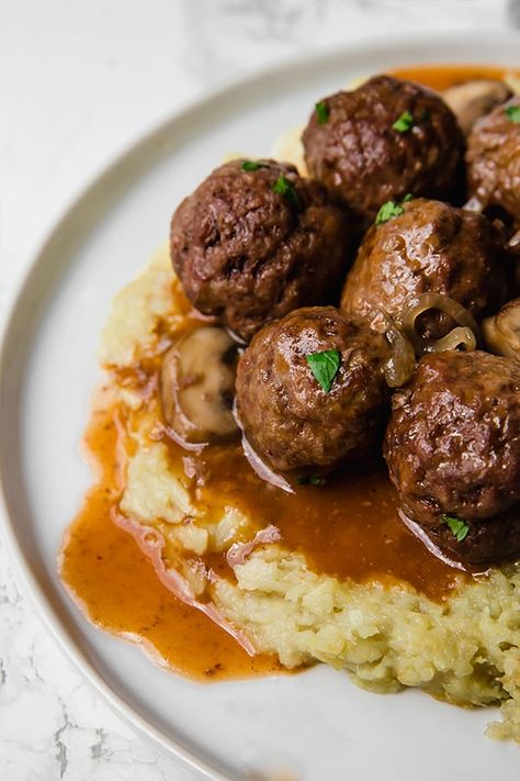 These Salisbury Steak Meatballs are a comforting meal to enjoy on a weeknight. They're gluten-free, paleo, whole30, and AIP friendly. Paleo Swedish Meatballs, Aip Foods, Salisbury Steak Meatballs, Everyday Dinners, Unbound Wellness, Food Eating, Paleo Beef, Autoimmune Protocol, Salisbury Steak