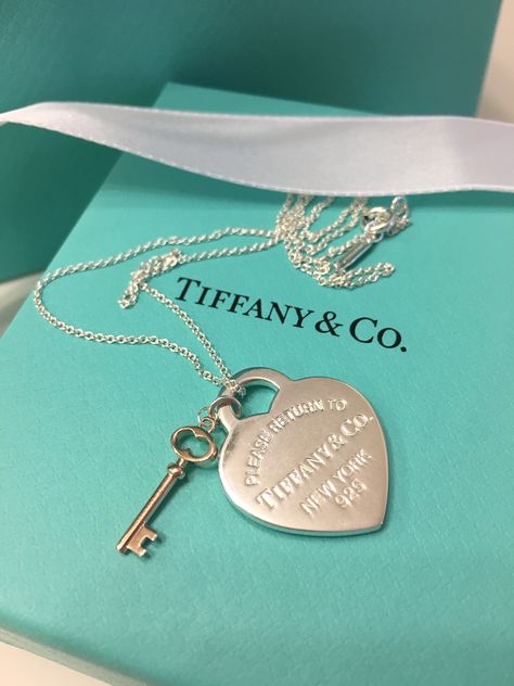 Tiffany & Co Heart Key Pendant/ Necklace belongs to Olga Alvarez Tiffany And Co Necklace Heart With Key, Tiffany Heart Key Necklace, Tiffany Heart And Key Necklace, Tiffany And Co Key Necklace, Tiffany Lock And Key Necklace, Tiffany Pendant Necklace, Tiffany’s Necklace, Tifanny And Co Necklace, Collar Tiffany & Co