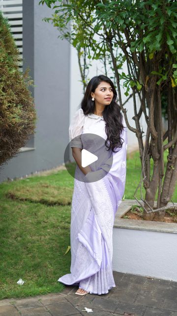 Steffhy Antony on Instagram: "Mavuri ( @mavurisilks )X Steffhy Merwin 

#sitainspiredlook
Had to do another Sita inspired look with this gorgeous benarasi saree. Love this Color and just adore the Peter Pan Color blouse from @nethiri_couture .

Pearl, vintage blouse, a beautiful benarasi  saree and that’s all you need for a very soft vintage look ❤️

Video by @portraitsbyhari 

#benarasisaree #sareestoriesbysteff #sareelover #chanderisilk #sitaramam #mrunalthakurinspiredlook #sareeblousedesigns #sareeblouseinspiration #sareeblouse #pastelsaree #sareefashion #tamilblogger #coimbatoreblogger #chennaiblogger #collaborationindia #sitainspiredlook #mrunalthakurinspiredlook #mrunalthakur" Pearl Vintage, Color Blouse, Vintage Blouse, Coimbatore, Saree Look, Saree Styles, Saree Blouse Designs, Blouse Vintage, Saree Blouse