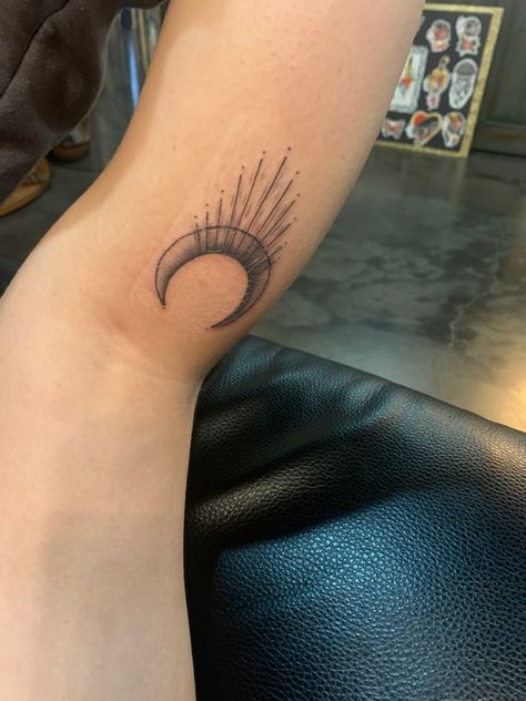 The Rising Woman Symbol Tattoo, Woman Symbol Tattoo, Rising Woman Symbol Tattoo, Rising Woman Tattoo, Rising Woman Symbol, Chic Tattoo, Woman Tattoo, Symbol Tattoo, Female Symbol