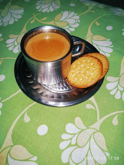 Chai Biscuit, Tea And Biscuits, Ram Charan, Hindi Good Morning, Hindi Good Morning Quotes, Recipe Sweet, Eat Me, Food Diary, Pretty Food