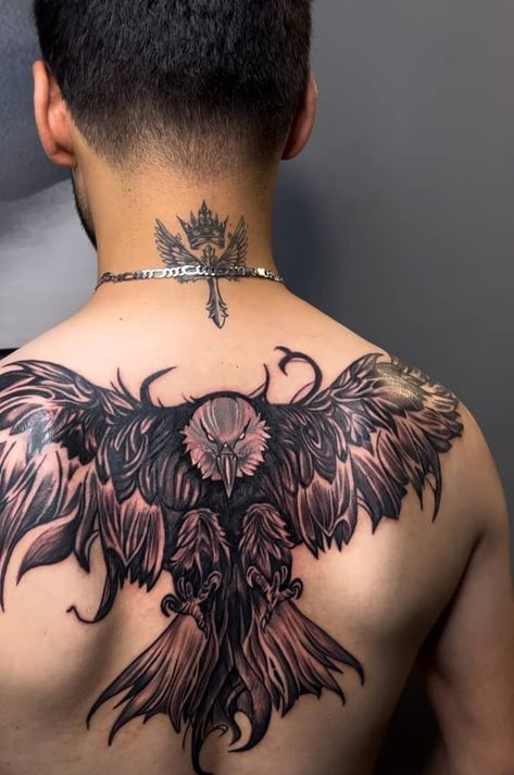 Hawk Back Tattoo, Falcon Hawk, Bald Eagle Art, Chest Tattoos, Eagle Art, Art Tattoos, Chest Tattoo, Back Tattoo, Body Art Tattoos