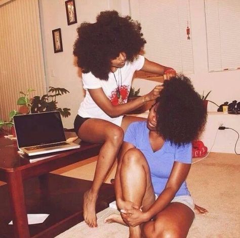 To learn how to grow your hair longer click here - http://blackhair.cc/1jSY2ux Beautiful Natural Hair, Pelo Afro, Black Photography, Natural Hair Inspiration, Afro Art, 인물 사진, Hair Journey, Black Culture, Afro Hairstyles