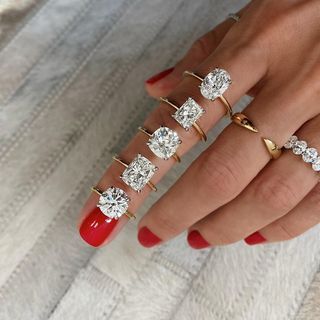 RING CONCIERGE on Instagram: “Bling and the City. 💎🏙 FYI, no filter... this is really how much our diamonds sparkle!! ✨” Ring Concierge, Diamond Tennis Necklace, Bespoke Engagement Ring, No Filter, Tennis Necklace, Radiant Cut, Engagement Ring Wedding Band, Center Stage, Popular Style