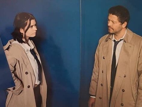 Castiel Halloween Costume, Castiel Inspired Outfit, Castiel Costume, Supernatural Halloween Costumes, Castiel Cosplay, Supernatural Costume, Supernatural Cosplay, Spn Cast, Supernatural Fan Art