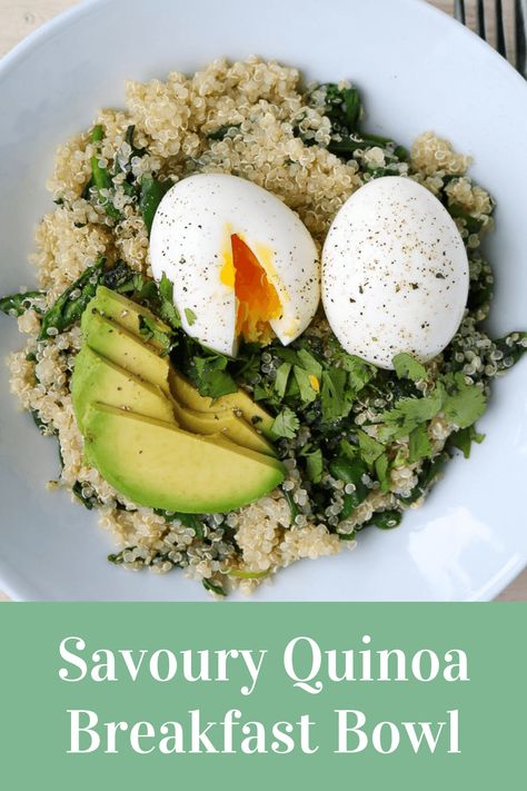 Made with quinoa, kale, spinach and avocado, this green quinoa breakfast bowl recipe is a hearty and high-protein vegetarian breakfast. High Protein Vegetarian Breakfast, Savory Quinoa, Healthy Vegetarian Breakfast, Green Breakfast, Breakfast Bowls Recipe, Quinoa Breakfast Bowl, Egg Avocado, Avocado Pesto, Quinoa Breakfast