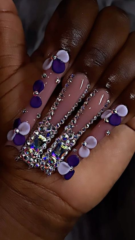 #follow #longnails #beautyblog #acrylicnails #nailart #nails #nailsofinstagram #blogging #blogger #blog Fashion Purple, Acrylic Toe Nails, Halloween Acrylic Nails, Colored Acrylic Nails, Glow Nails, Dope Nail Designs, Exotic Nails, Long Acrylic Nails Coffin, Acrylic Nails Coffin Pink