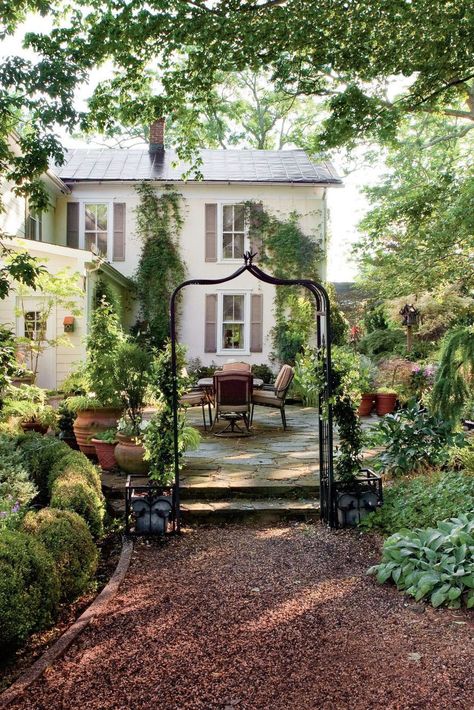 Low Maintenance Garden Design, Gardening Landscaping, Build Yourself, Southern Garden, Formal Garden, Low Maintenance Garden, Sopot, Backyard Retreat, Backyard Garden Design