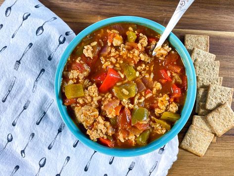 This Weight Watchers Stuffed Pepper Soup is a family friendly WW recipe! You're going to love this easy Weight Watchers Crock Pot Recipe. Stovetop and Instant Pot directions too. 2 Blue, 2 Green, and 0 Purple Points. #ww #weightwatchers #myww Crock Pot Stuffed Pepper Soup, Instant Pot Stuffed Pepper Soup, Stuffed Pepper Soup Recipe, Weight Watchers Crock Pot Recipes, Pepper Soup Recipe, Weight Watchers Meals Dinner, Easy Kid Friendly Dinners, Bell Pepper Soup, Lower Carb Meals