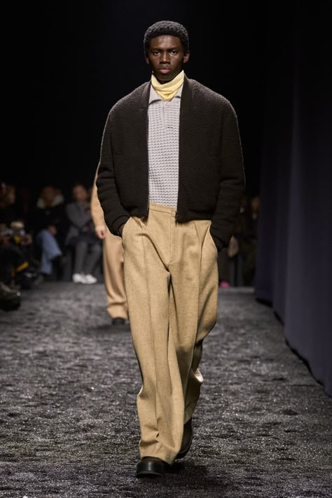 Men Fall 2023, Fall 2023 Menswear, 2023 Menswear Fashion Show, Men Inspiration, New York Spring, Mens Attire, Queer Fashion, Menswear Fashion Show, Roll Neck Sweater