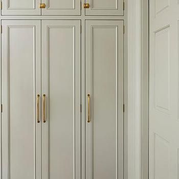 Mudroom with Built In Dog Food Bowls - Transitional - Laundry Room Hidden Dog Bowls In Kitchen, Herringbone Mudroom, Black Herringbone Floor, Transitional Mudroom, Mudroom Floor, Transitional Laundry Room, Mudroom Flooring, Grey Shelves, Mudroom Lockers