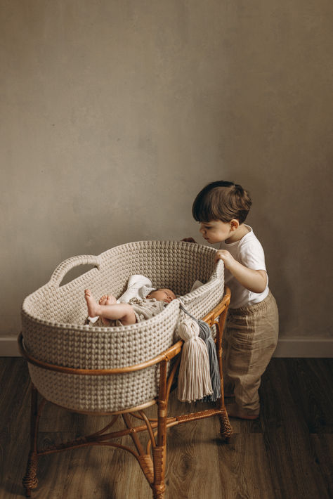 We offer moses baskets for newborn babies, accessories for family photosessions, baby shower gift, new mum gift. We create our moses baskets in Poland, we deliver to many countries. Baskets are available to order in many colours and styles 💫✨💖  Like Moses Manufacture 

Mum, Baby, Family Photos, Nursery Ideas, Newborn Nursery Room, Moses Basket, Baby Bed, Nursery Inspiration, Pregnancy, Pregnant to be Newborn Gift Basket Ideas, Moses Basket Photography, Baby Family Photos, Moses Bassinet, Moses Basket Baby, Newborn Gift Basket, Retro Nursery, New Mum Gift, Baby Moses Basket