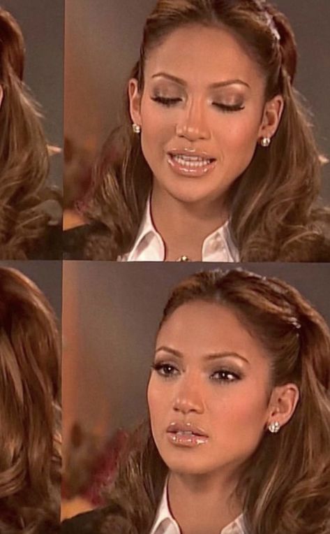 Jennifer Lopez. Her makeup was elite! 2000 Makeup Trends, 2000 Makeup, Jlo Makeup, Jennifer Lopez Makeup, 2000s Makeup Looks, 90s Makeup Look, Latina Makeup, 90s Makeup, Her Makeup