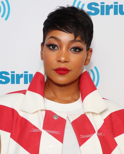 Monica Brown Monica Short Hair, Monica Singer, Pixie Natural Hair, Monica Hairstyles, Celebrity Short Haircuts, Black Lightening, Tapered Natural Hair Cut, Black Women Celebrities, Monica Brown