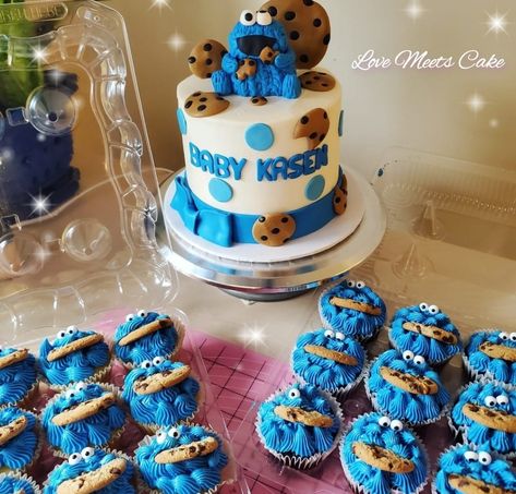 Love Meets Cake - Cookie Monster Cake & cupcakes! | Facebook Cookie Monster Birthday Cake, Cookie Monster Baby Shower Cake, Cookie Monster Baby Shower Theme, Cookie Monster Baby Shower Ideas, Baby Cookie Monster, Monster Birthday Cakes, Monster Baby Showers, Cookie Monster Cupcakes, Cookie Monster Cake