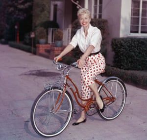 Schwinn Bike, Doris Day, Pedal Pushers, Riding A Bike, Bicycle Maintenance, Cool Bike Accessories, Bike Repair, Bike Seat, Cruiser Bike