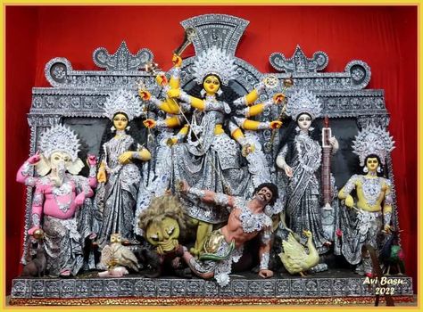 Mahisasur Mardini, Durga Murti, Durga Photo, Goddess Kali Images, Saraswati Photo, Durga Ma, Maa Durga Photo, Durga Pooja, Sketch Images