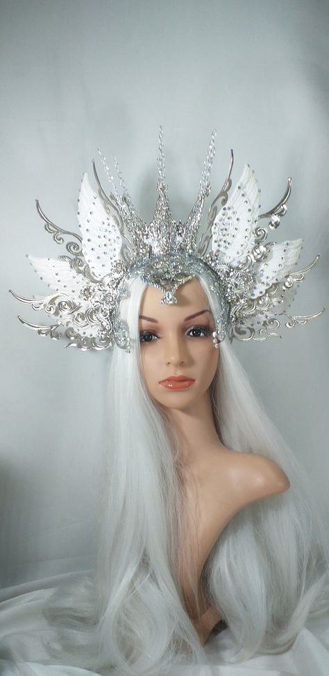 Aurora Borealis Costume, Yule Christmas, Queen Cosplay, Snow Queen, Costume Hats, Yule, Aurora Borealis, Winter Snow, Headdress