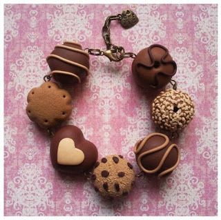 Choco Biscuit, Pulseras Kandi, Fimo Jewelry, Polymer Clay Bracelet, Facebook Link, Candy Jewelry, Polymer Clay Diy, Polymer Clay Jewelry Diy, Clay Bracelet