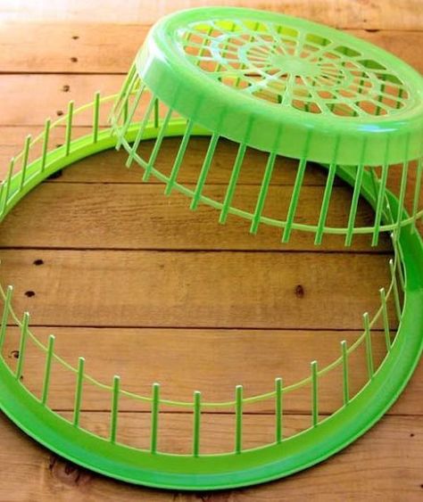 The 15 Most Brilliant Ideas People Came Up With In 2015 | Hometalk Cheap Laundry Baskets, Dollar Store Hacks, Wreath Maker, Dollar Store Crafts, Dollar Store Diy, Wreath Crafts, Dollar Tree Diy, Deco Mesh, Diy Wreath