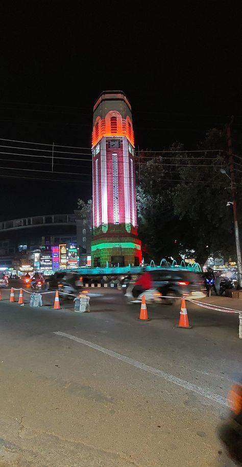 Clock Tower Dehradun Snap, Confine In Hospital Hand, Dehradun Snapchat, Dehradun Aesthetic, Dehradun Photography, Attitude Bio, Attitude Bio For Instagram, Krishna Hd, Dp Photos